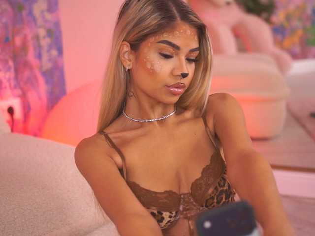 AshaYuva live cam on BongaCams