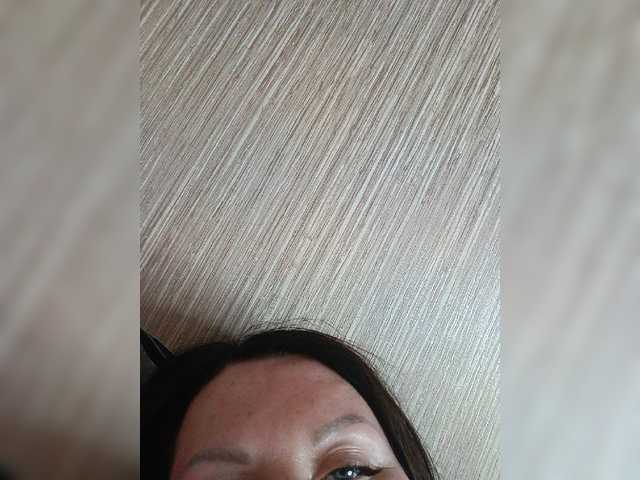 Elizabethh live cam on BongaCams