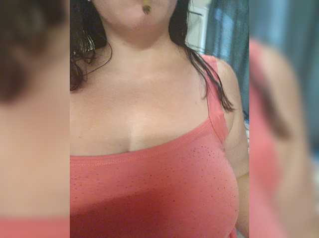 le modèle Elizabethh est en webcam porno dans un show sur le site bongacams, il possède les tags suivants: White/Caucasian,Brunette,Shaved
