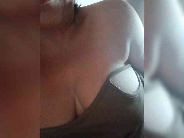 Elizabethh webcam