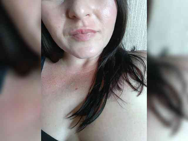 Elizabethh Live Webcam on BongaCams