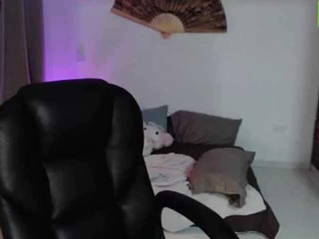 meko-hzu live cam on BongaCams