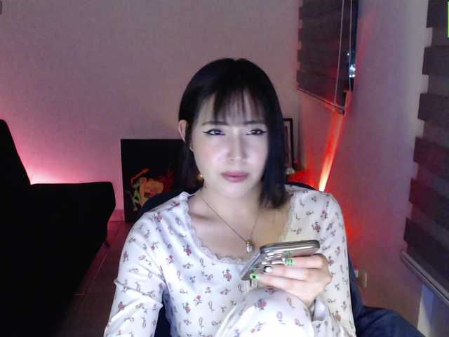 meko-hzu live cam on BongaCams