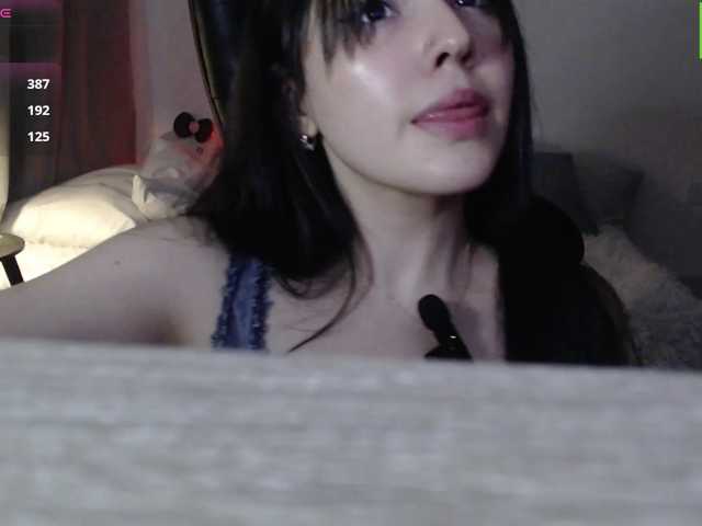 meko-hzu live cam on BongaCams