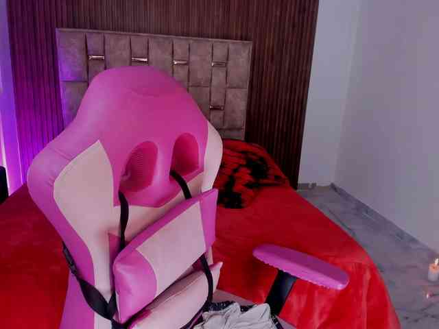 lucybeatifull webcam