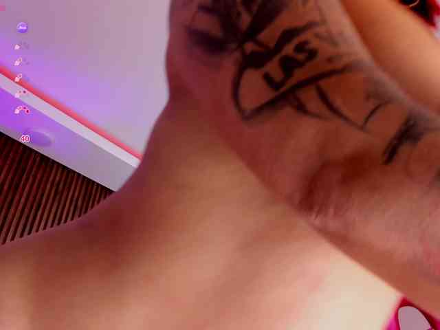 lucybeatifull webcam