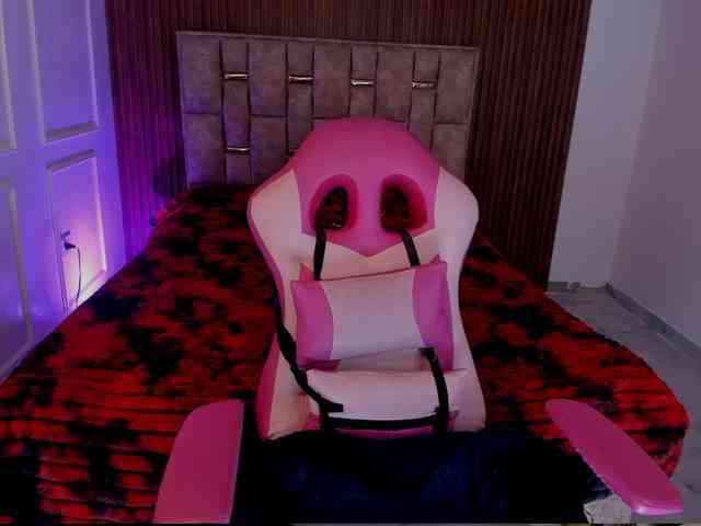 lucybeatifull webcam