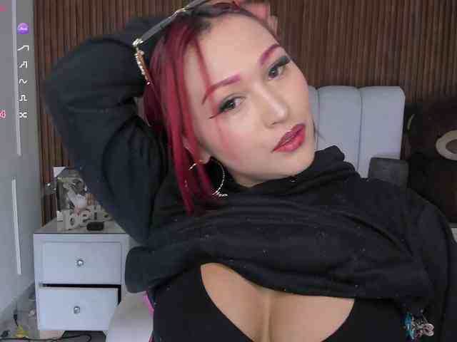 lucybeatifull webcam