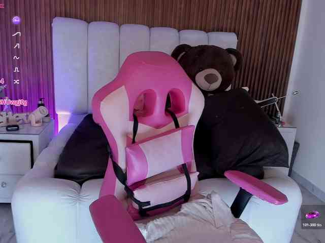lucybeatifull webcam