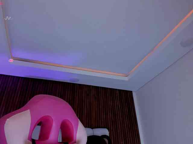 lucybeatifull webcam