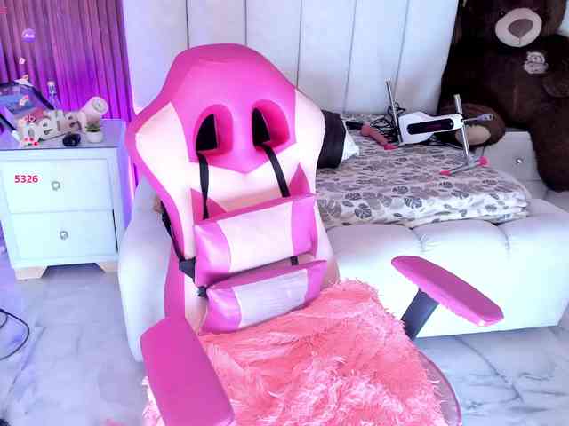 lucybeatifull webcam