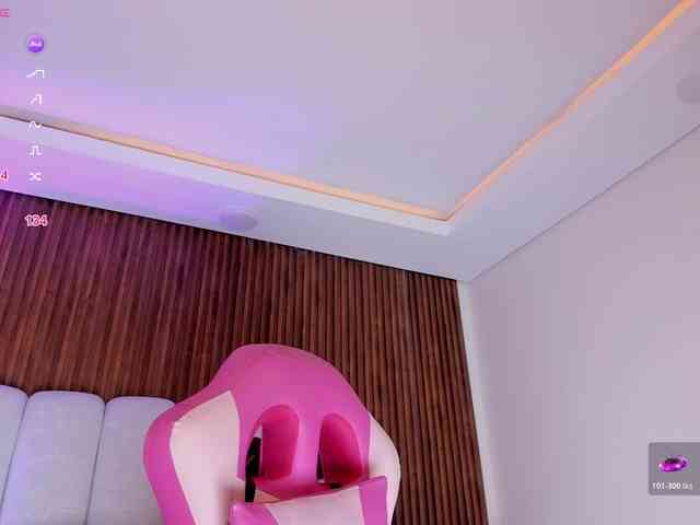 lucybeatifull webcam