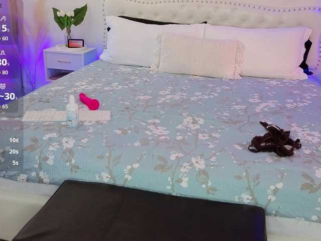 Violet888 live cam on BongaCams