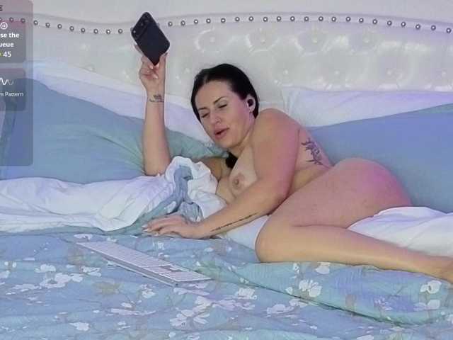 VioletBaby live webcam show