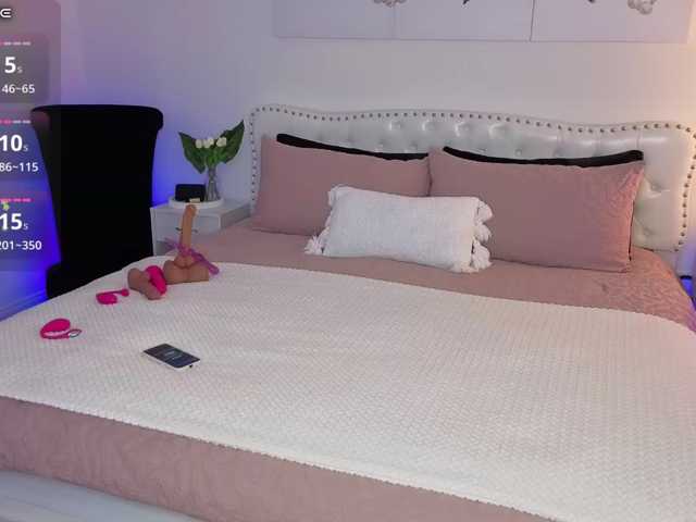 Violet888 live cam on BongaCams