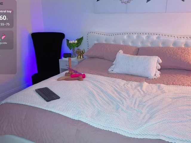 Violet888 live cam on BongaCams