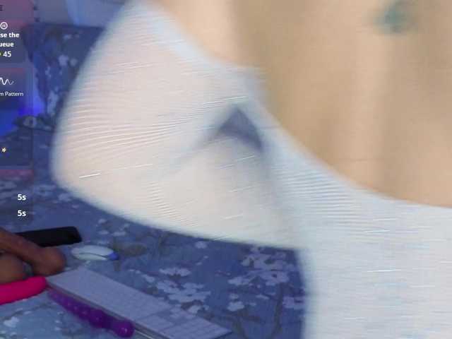 Violet888 live cam on BongaCams