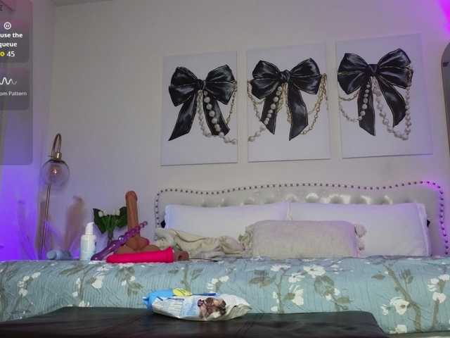 Violet888 live cam on BongaCams