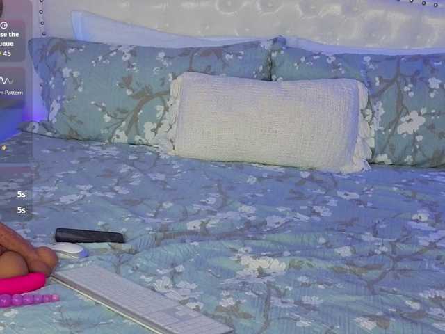 Violet888 live webcam show