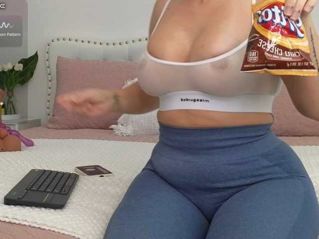 Violetbaby live cam