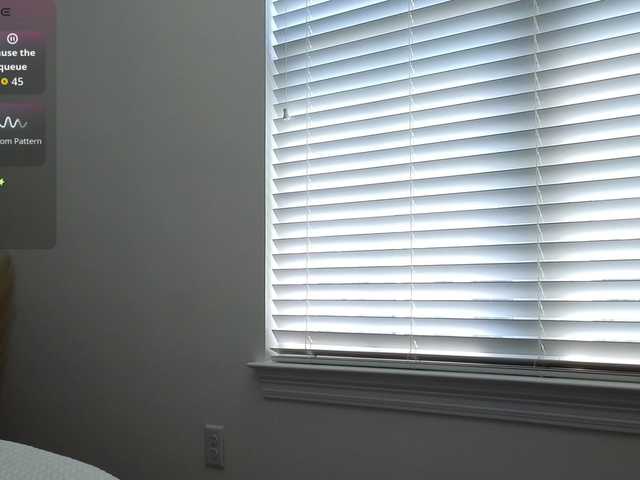 VioletBaby live cam preview