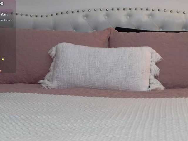 Violetbaby live cam