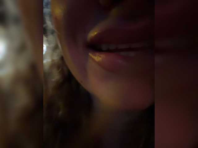 VioletBaby live cam preview