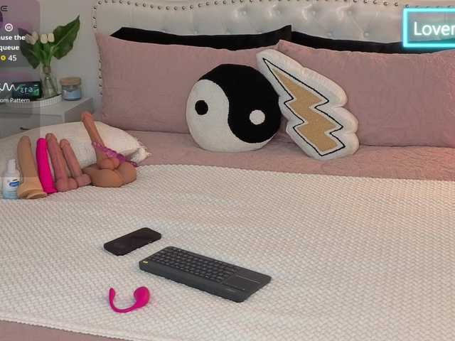 Violet888 live cam on BongaCams