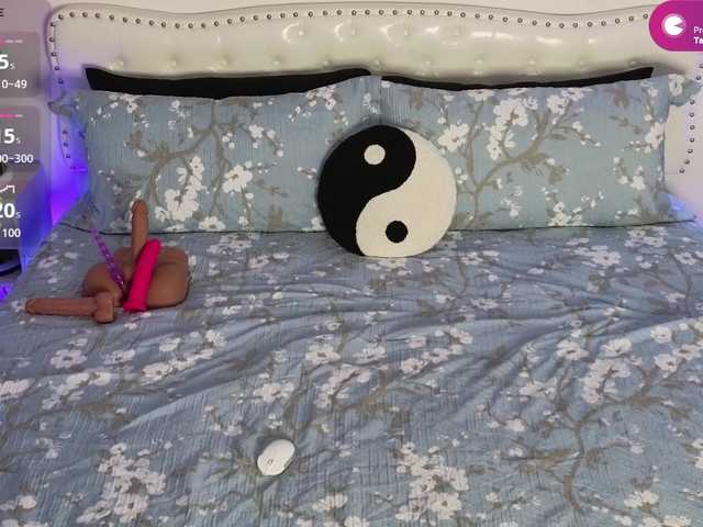 Violet888 live cam on BongaCams