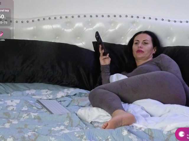 Violet888 live cam on BongaCams