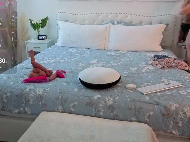Violet888 live cam on BongaCams