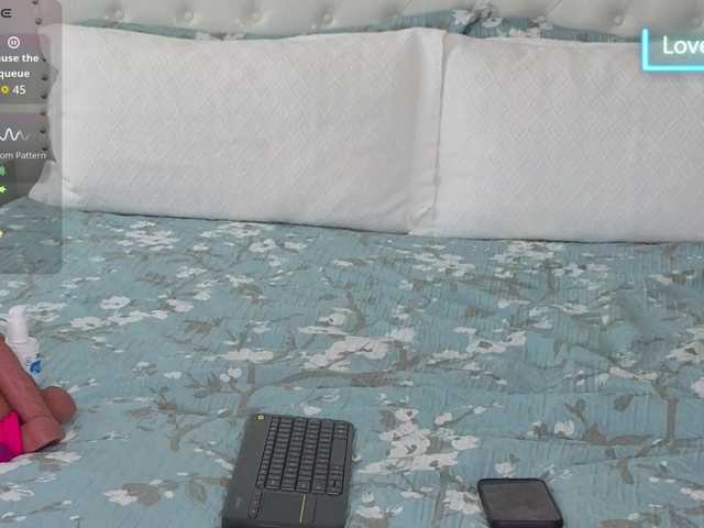 Violet888 live cam on