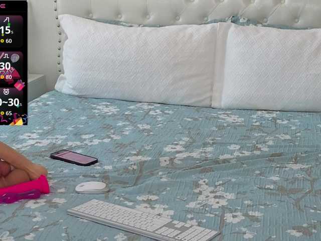 VioletBaby live webcam show