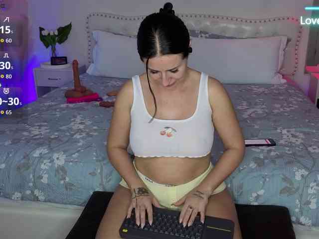VioletBaby webcam