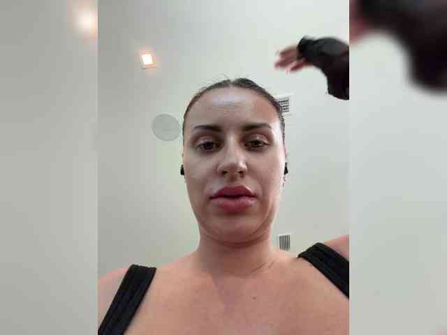 VioletBaby webcam