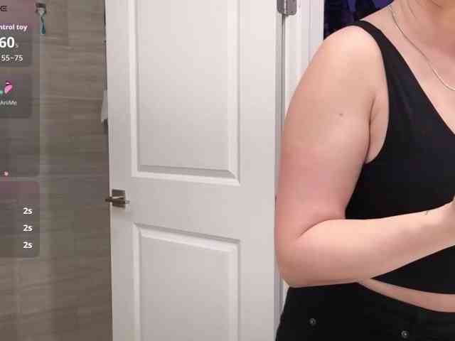 VioletBaby webcam