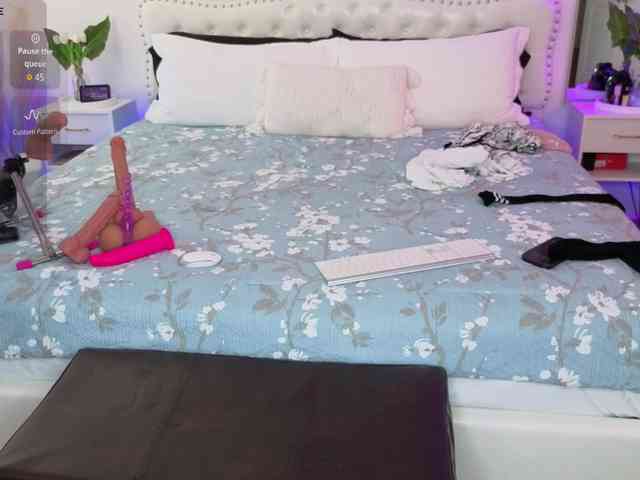 VioletBaby webcam