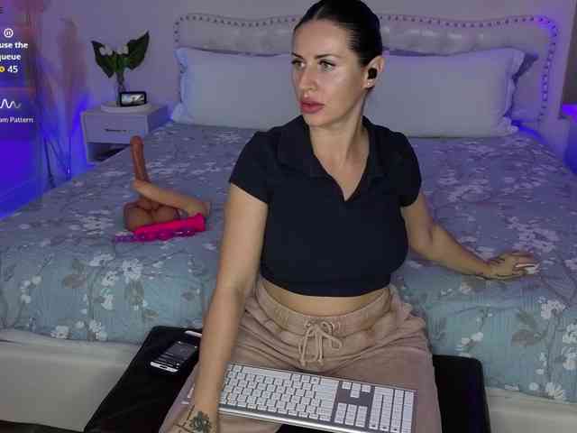 VioletBaby webcam