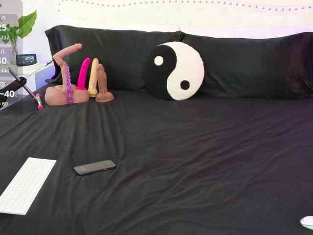VioletBaby webcam