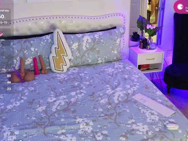 VioletBaby webcam