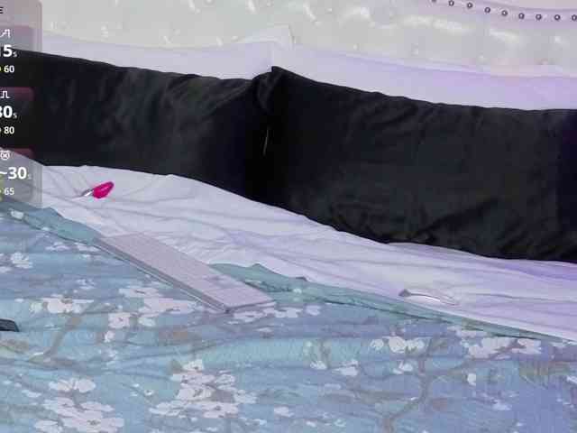 VioletBaby webcam