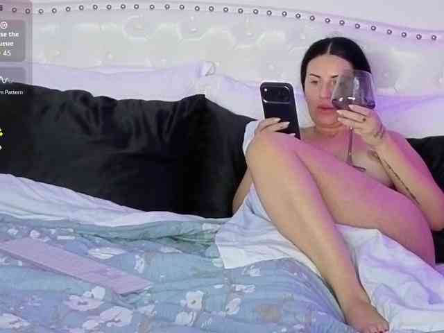 VioletBaby webcam