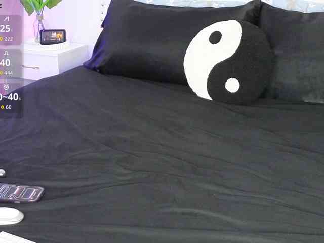 VioletBaby webcam