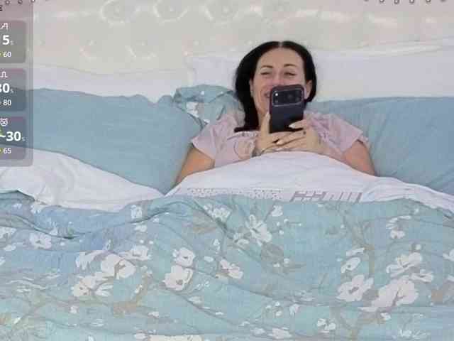 VioletBaby webcam