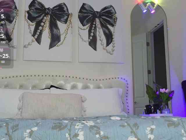 VioletBaby webcam