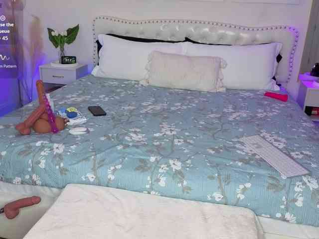 VioletBaby webcam
