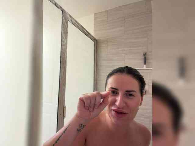 VioletBaby webcam