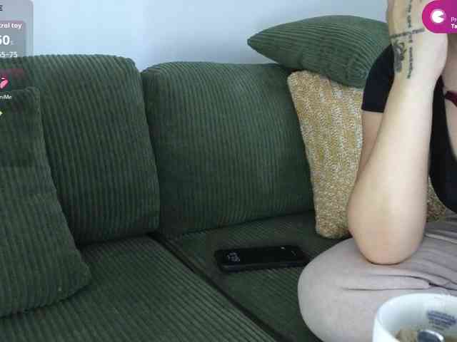 VioletBaby webcam