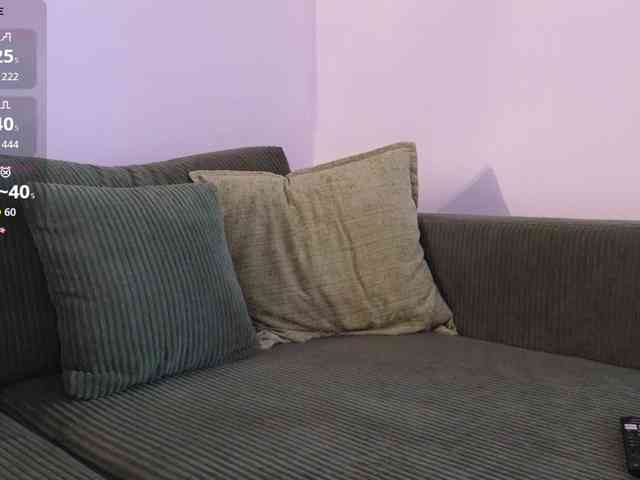 VioletBaby webcam