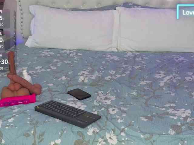 VioletBaby webcam